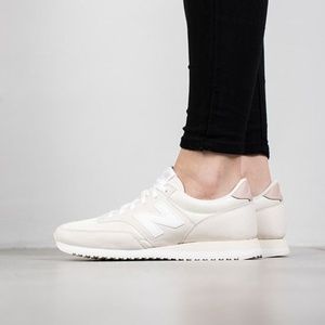 new balance sneakers like new